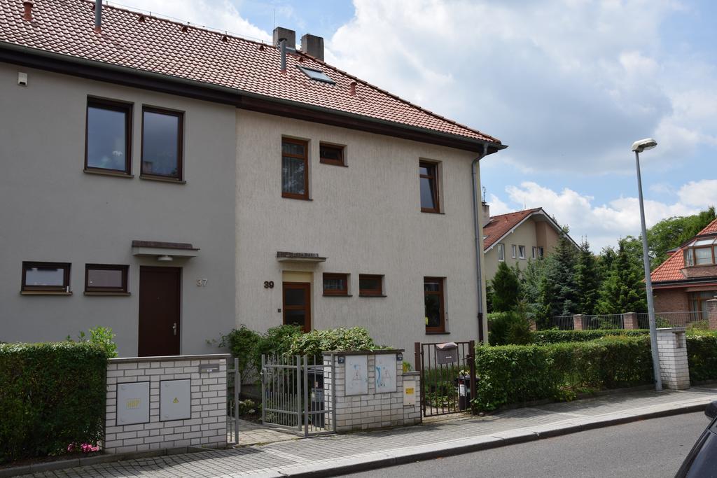 Classical House In Prague 6 Zewnętrze zdjęcie